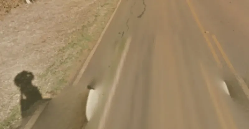 ¿En qué país se encuentra este buggy blanco haciendo la cobertura?